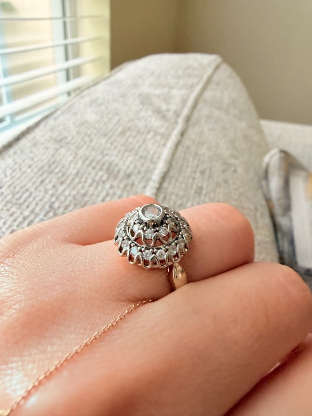 Beautiful Jewelry Earrings and Rings 

Bridal Set - Picture 4 of 7